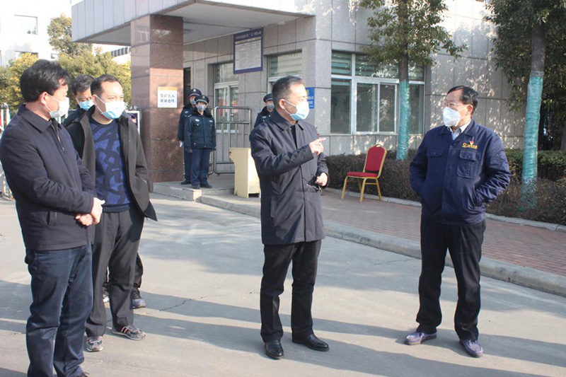 新密市委副书记、市长张红伟到郑州平博督导疫情防控事情